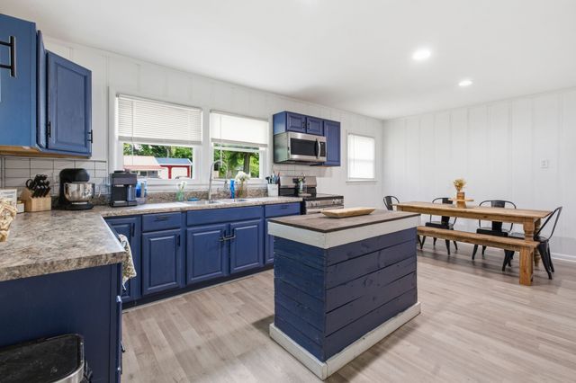 226 N Pine St, Hohenwald, TN 38462