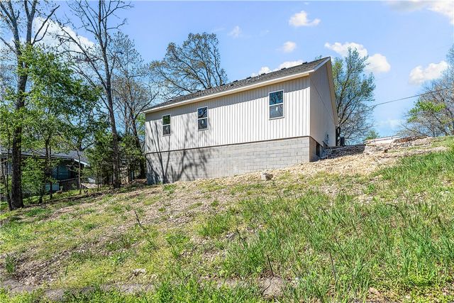 7 Little Drive, Bella Vista, AR 72715
