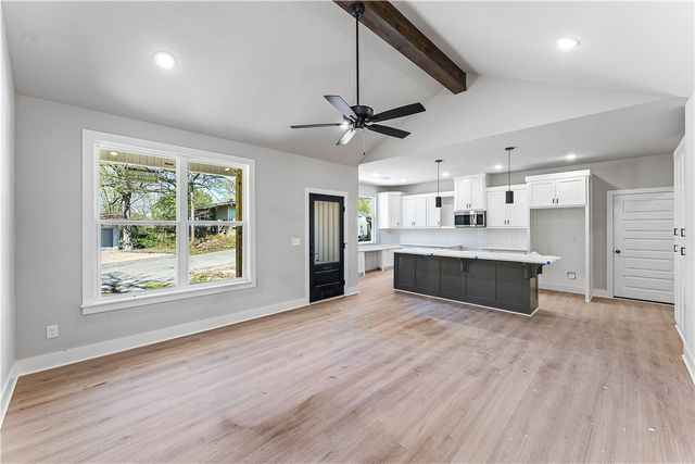7 Little Drive, Bella Vista, AR 72715