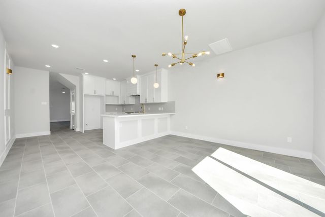 1110 E Main Street, La Porte, TX 77571