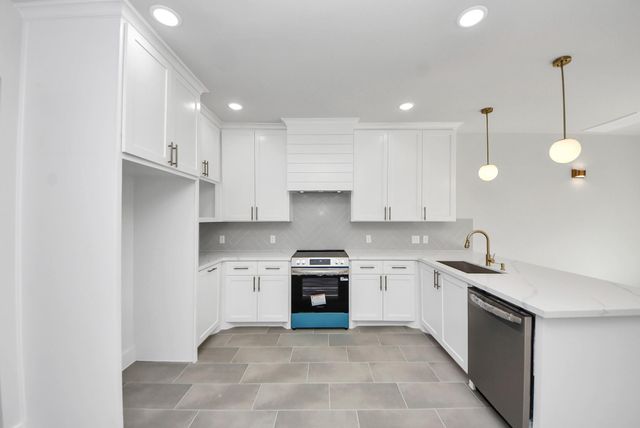 1110 E Main Street, La Porte, TX 77571