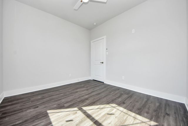 1110 E Main Street, La Porte, TX 77571