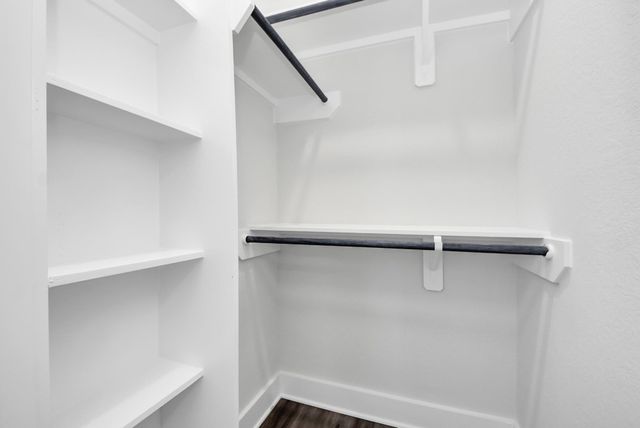 1110 E Main Street, La Porte, TX 77571