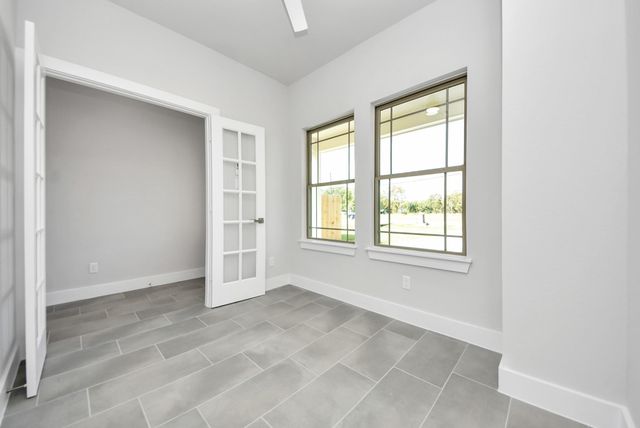 1110 E Main Street, La Porte, TX 77571