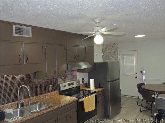 3831 Oak Haven Road, Hope Mills, NC 28348
