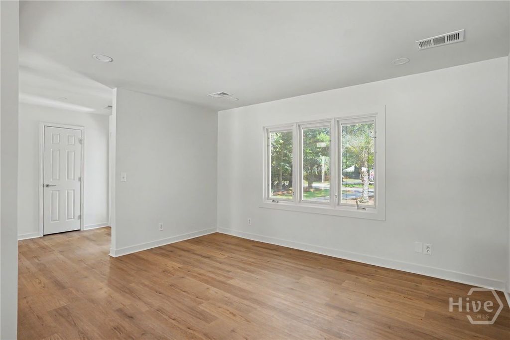 Image 38 of property listing at 115 Wickersham Drive, Savannah, GA 31411