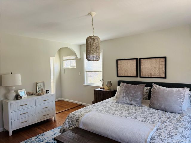 49 Spencer Drive, New Rochelle, NY 10801