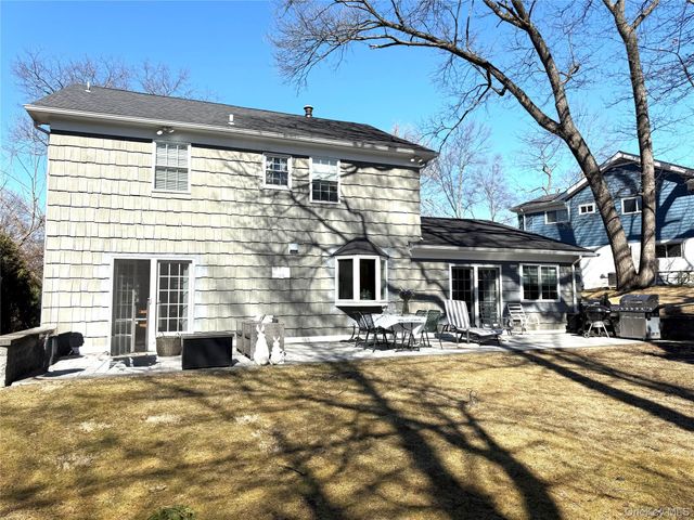 49 Spencer Drive, New Rochelle, NY 10801