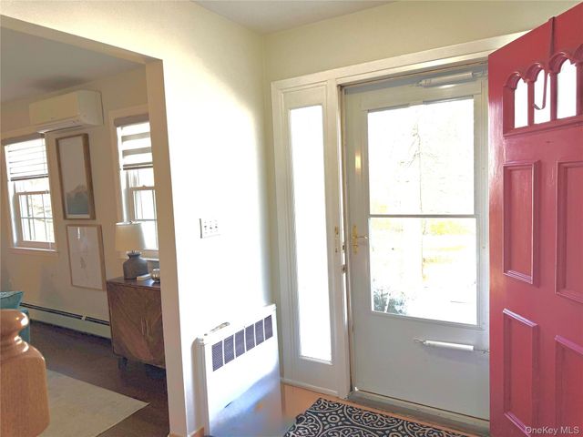 49 Spencer Drive, New Rochelle, NY 10801