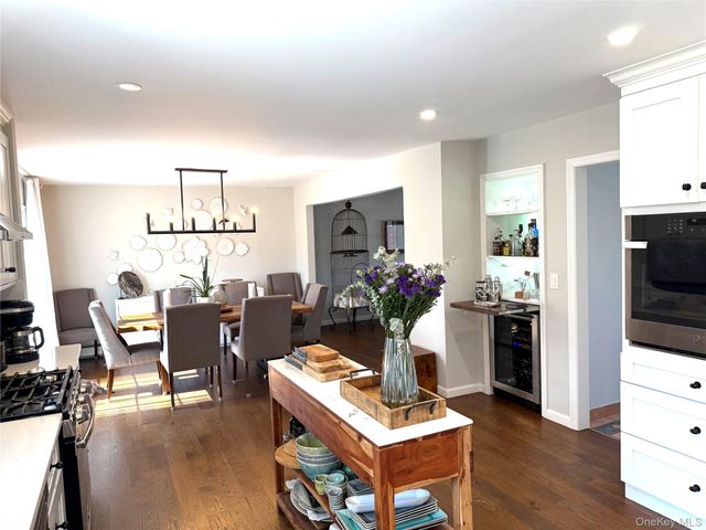 49 Spencer Drive, New Rochelle, NY 10801