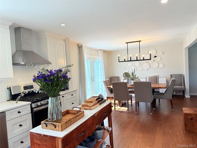 49 Spencer Drive, New Rochelle, NY 10801
