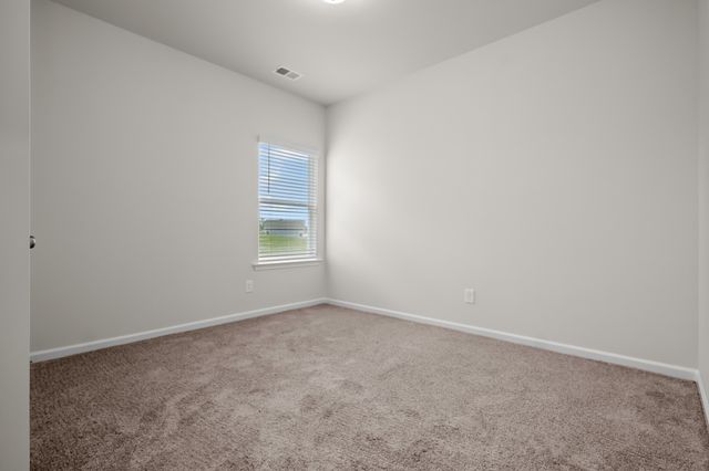1374 English Oak Dr, Clarksville, TN 37043