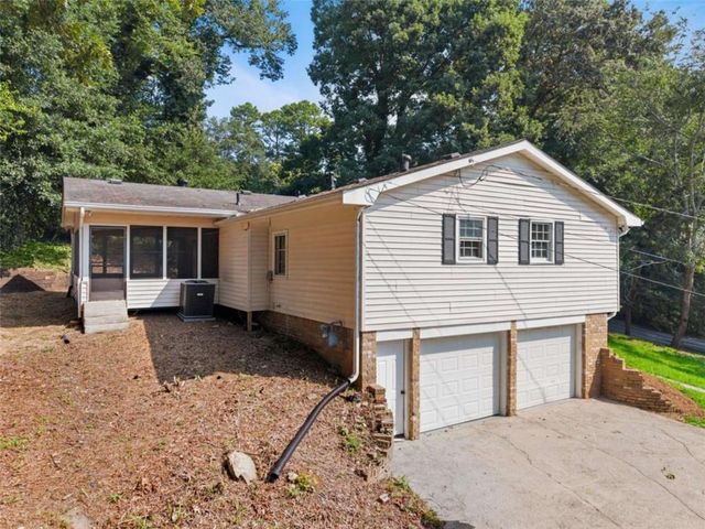 2107 Windsor Drive, Snellville, GA 30078