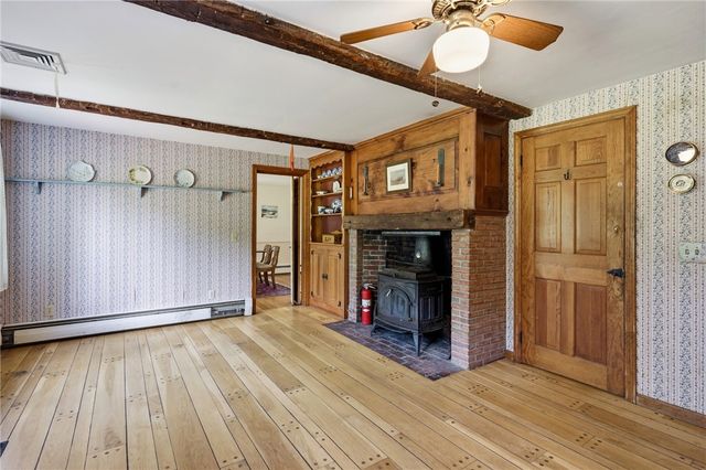 1387 Plainfield Pike Pike, Coventry, RI 02827