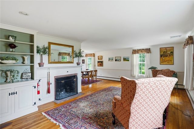 1387 Plainfield Pike Pike, Coventry, RI 02827