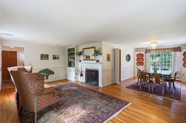 1387 Plainfield Pike Pike, Coventry, RI 02827