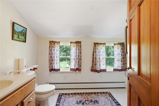 1387 Plainfield Pike Pike, Coventry, RI 02827