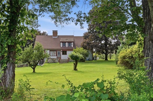 1387 Plainfield Pike Pike, Coventry, RI 02827