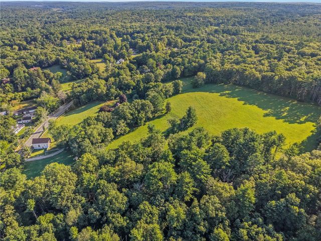 1387 Plainfield Pike Pike, Coventry, RI 02827