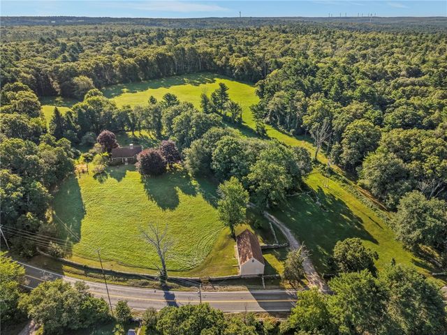 1387 Plainfield Pike Pike, Coventry, RI 02827