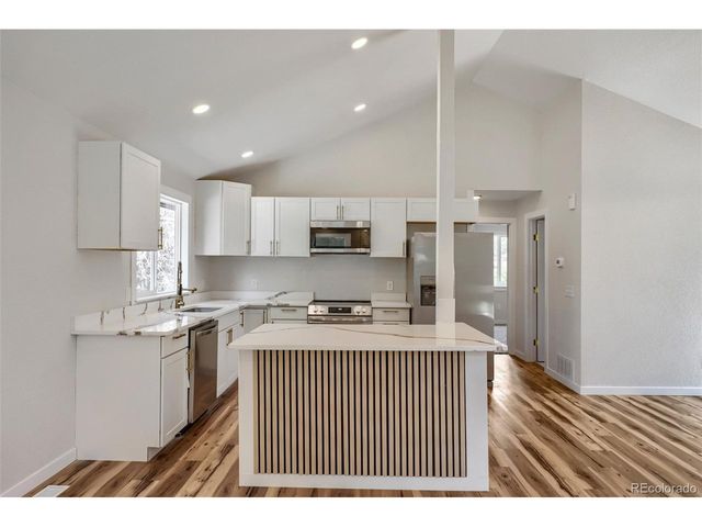 4852 S Salida Ct, Aurora, CO 80015