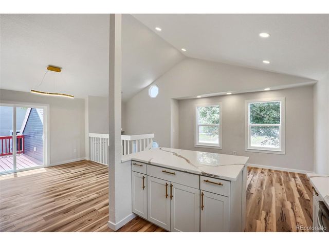 4852 S Salida Ct, Aurora, CO 80015