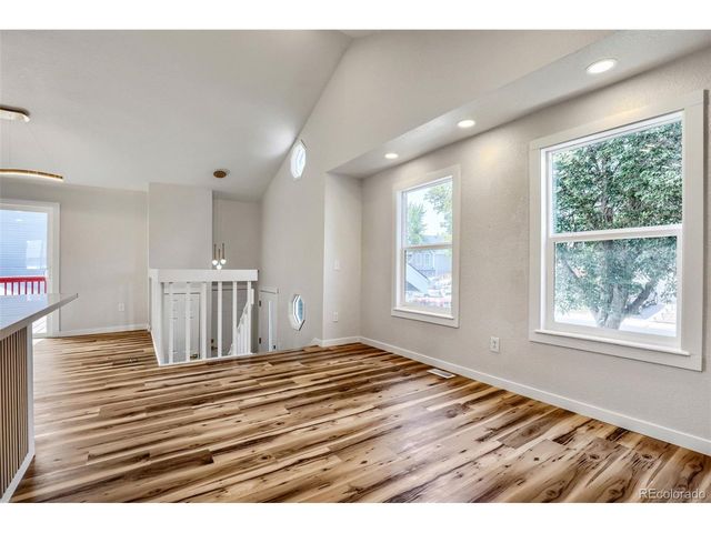 4852 S Salida Ct, Aurora, CO 80015