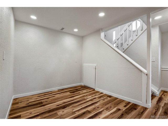 4852 S Salida Ct, Aurora, CO 80015
