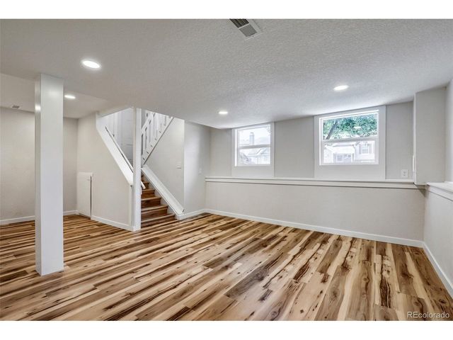 4852 S Salida Ct, Aurora, CO 80015