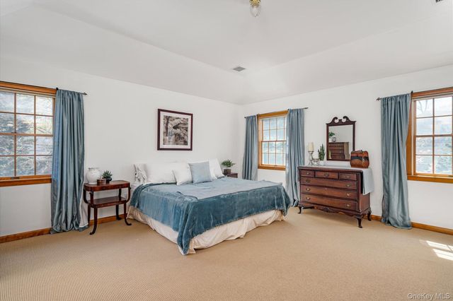 1 Fox Hollow Court, Dix Hills, NY 11746