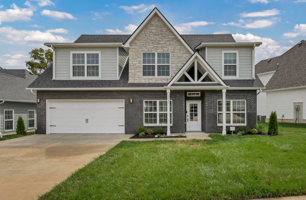 1135 Mourning Cloak Dr, Clarksville, TN 37043