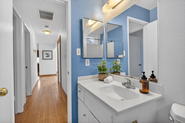 3720 Station St, Sacramento, CA 95827