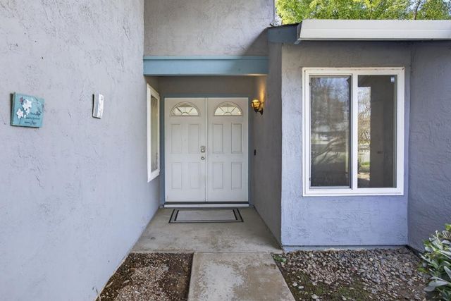 3720 Station St, Sacramento, CA 95827