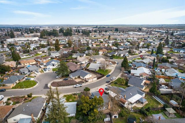 3720 Station St, Sacramento, CA 95827