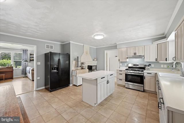 165 WILSON BURKE RD, Front Royal, VA 22630