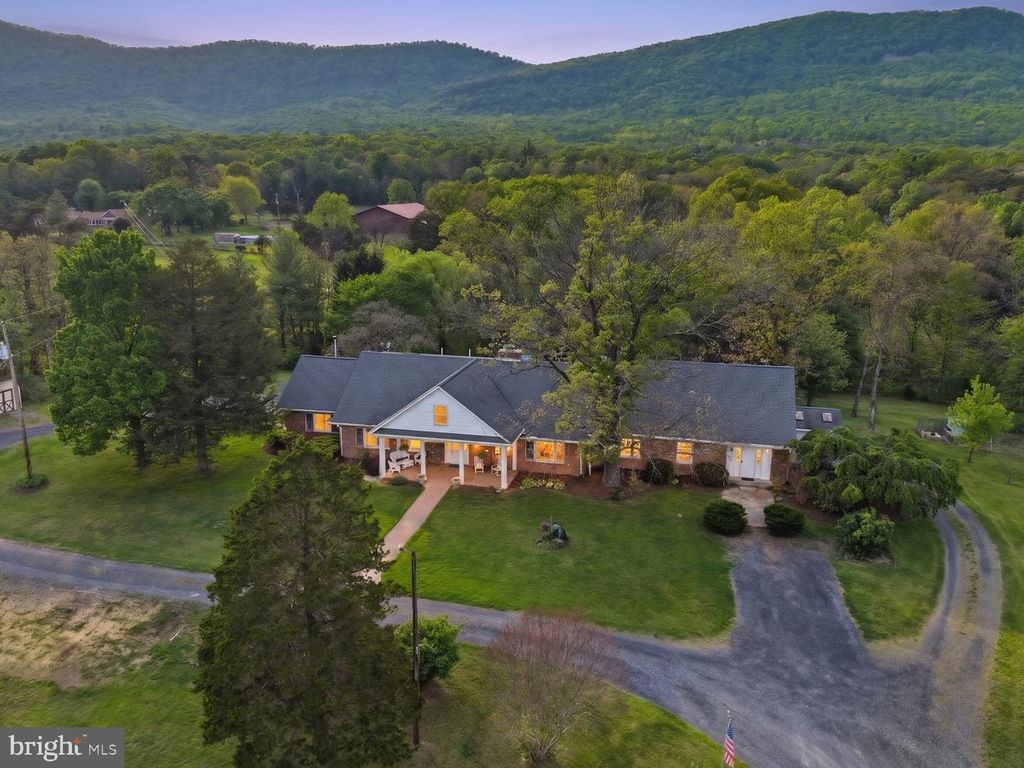 165 WILSON BURKE RD, Front Royal, VA 22630