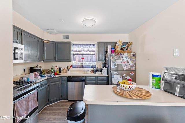 9 Kearney Street, Keyport, NJ 07735