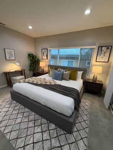 2139 Carlmont Drive, Belmont, CA 94002