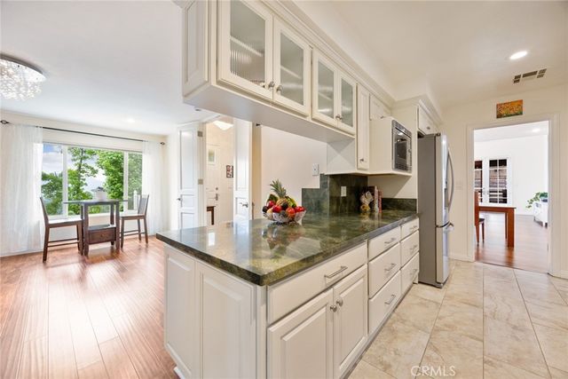 2321 Via Saldivar, Glendale, CA 91208