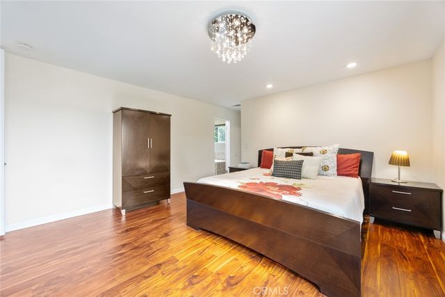 2321 Via Saldivar, Glendale, CA 91208