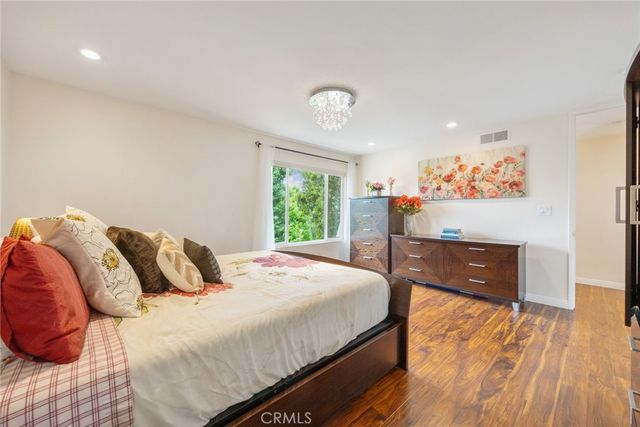 2321 Via Saldivar, Glendale, CA 91208