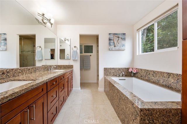 2321 Via Saldivar, Glendale, CA 91208