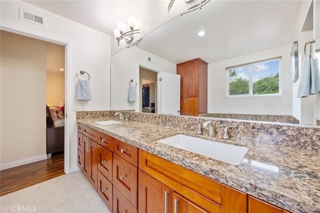 2321 Via Saldivar, Glendale, CA 91208