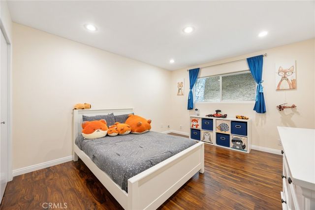 2321 Via Saldivar, Glendale, CA 91208