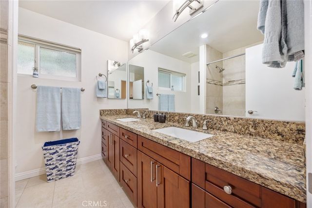 2321 Via Saldivar, Glendale, CA 91208
