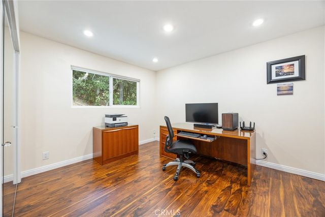 2321 Via Saldivar, Glendale, CA 91208
