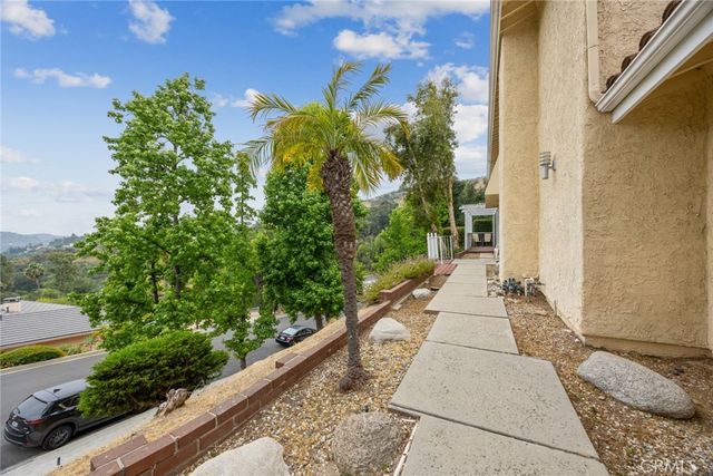 2321 Via Saldivar, Glendale, CA 91208