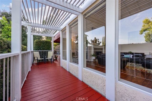 2321 Via Saldivar, Glendale, CA 91208