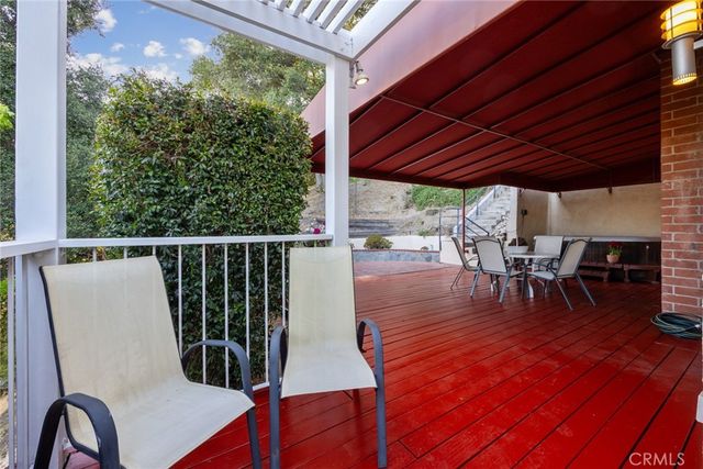 2321 Via Saldivar, Glendale, CA 91208