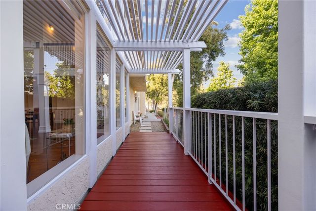 2321 Via Saldivar, Glendale, CA 91208